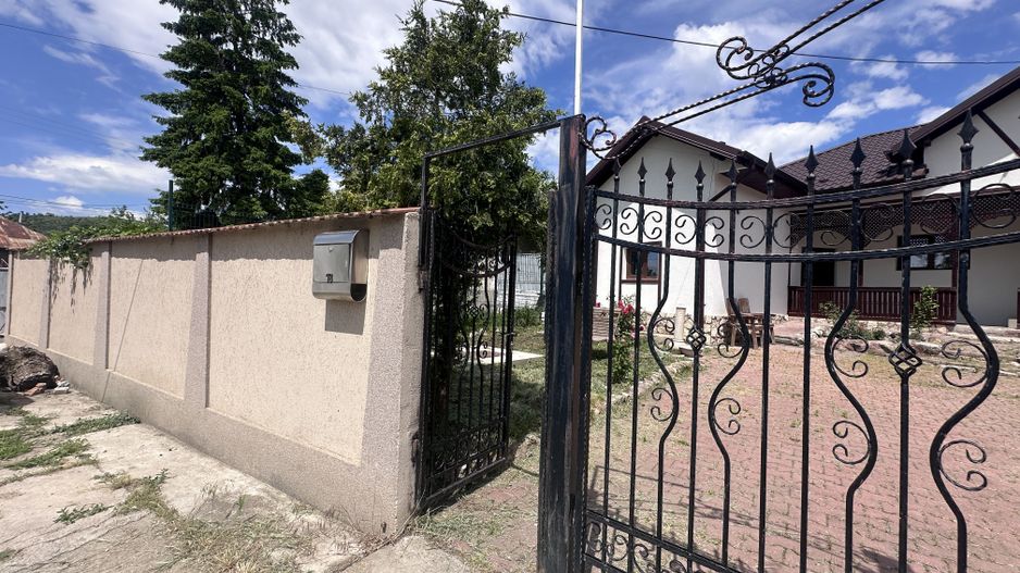 Între dealuri, viță de vie și liniște deplină! Vanzare casa in Prahova - Poză 35