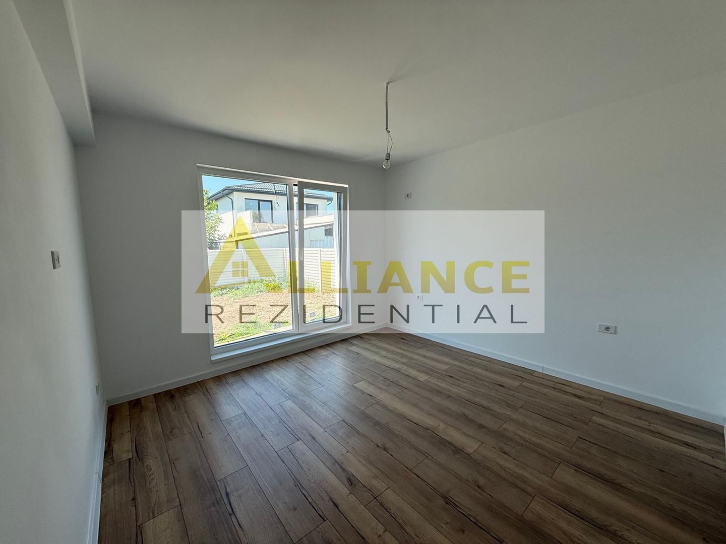 Casa individuala ||4 camere 2 bai || 454 mp teren || - Poză 5