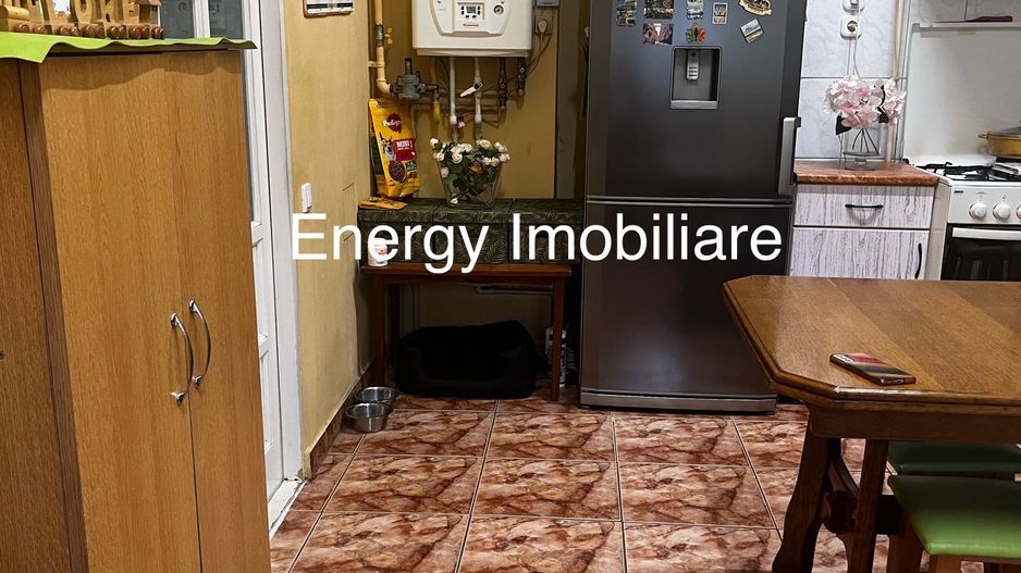 Apartament cu 3 camere, zona Bălcescu - Poză 9