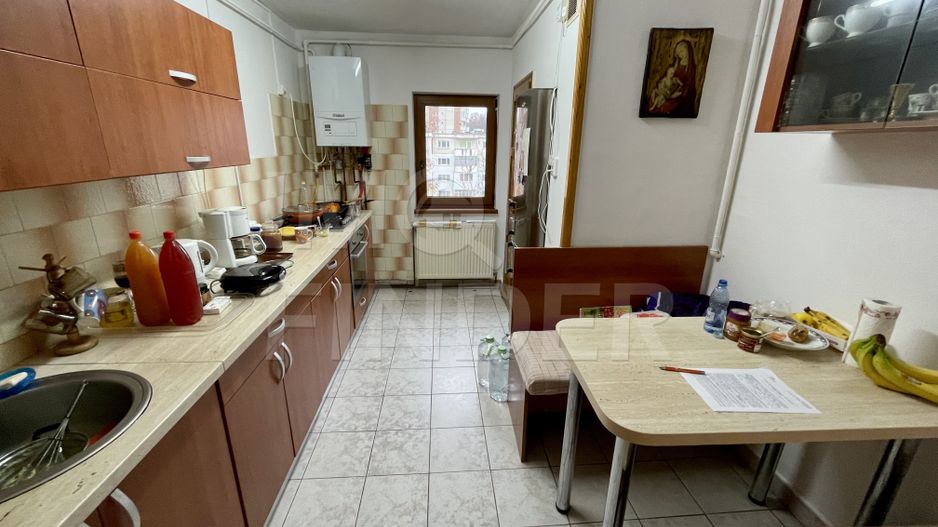 Vanzare apartament 3 camere, decomandat, Plopilor - Poză 7