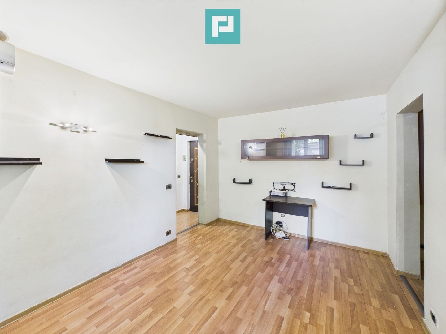 Apartament  2 camere parter Vlaicu - Poză 1