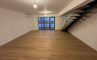 Apartament deosebit pe 2 etaje - Poză 10