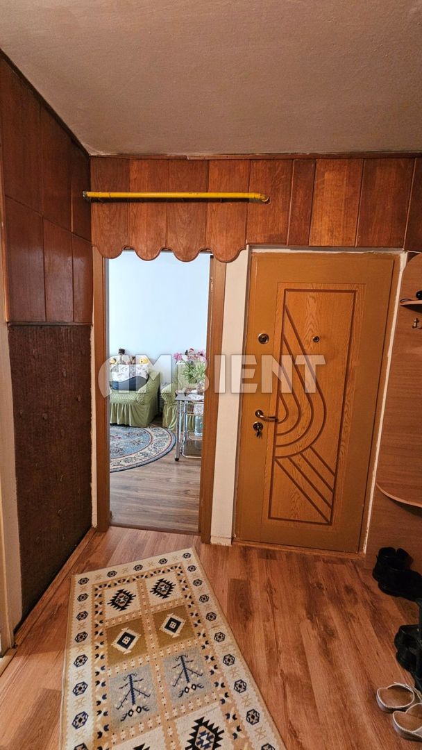 Apartament 3 camere, decomandate, zona Cartier; - Poză 3