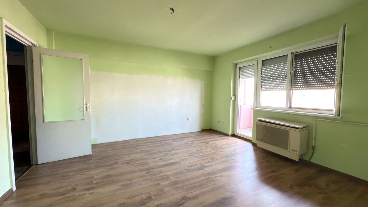 Apartament 4 camere Etaj IV, MV1, Zona Ludy - Str. Regele Ferdinand I - Carei - Poză 14