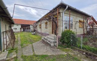 Teren intravilan parcelat, 1621 mp, cu casa demolabila, Barabant - Poză 3