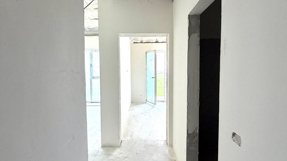 Apartament 3 camere - etaj 1 - Zona Hotel IO - Giroc - Poză 2