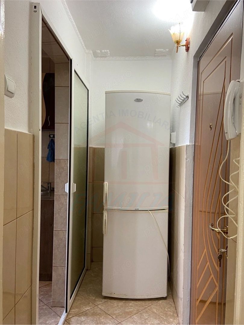 Vanzare apartament cu 2 camere, cartier Micro38, etaj 3 - Poză 5