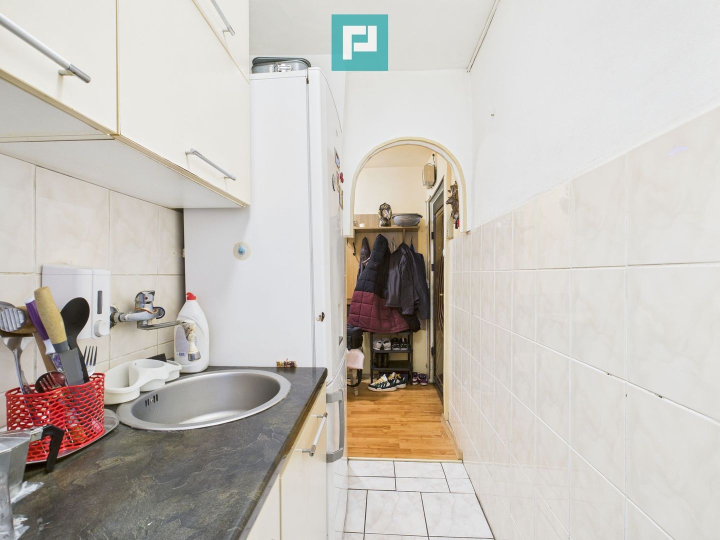 Apartament 2 camere complet utilat și mobilat - Poză 3