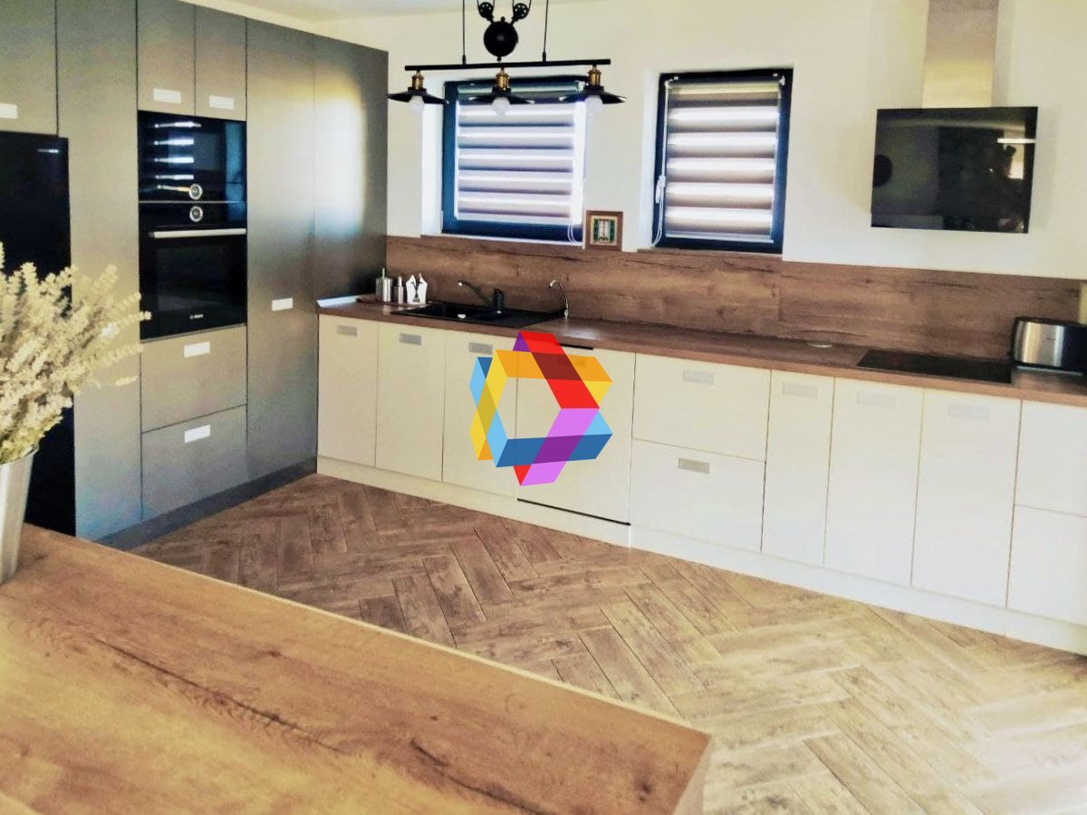 Casă 420 mp Cristian - Poză 12