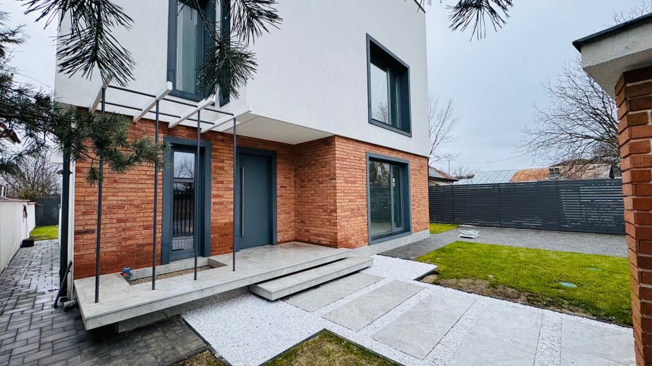 Vila de vânzare în Tunari - Zona ideală pentru tine! - Poză 1