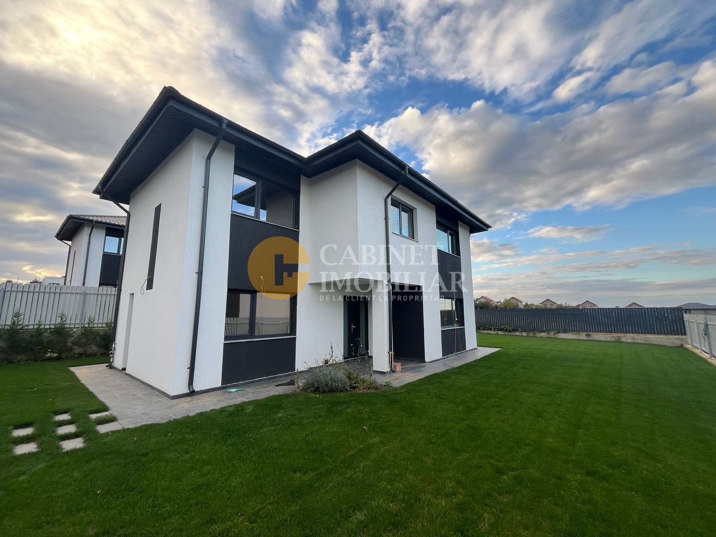 Casa 4 Camere Platou Beldimain PREMIUM - Poză 1