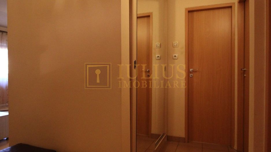 3 camere + 2 bai, centrala proprie. zona Aradului. - Poză 14