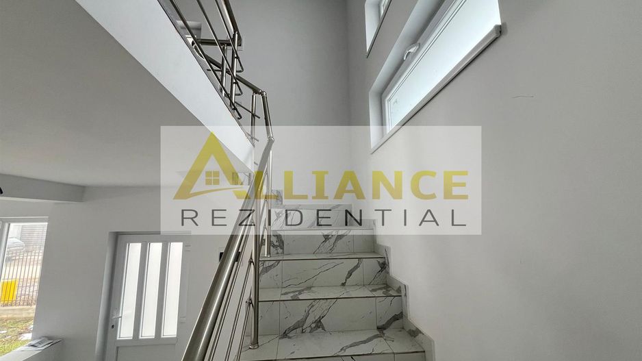 Casa 5 camere, teren 468 mp, spatiu generos pentru familie - Poză 9