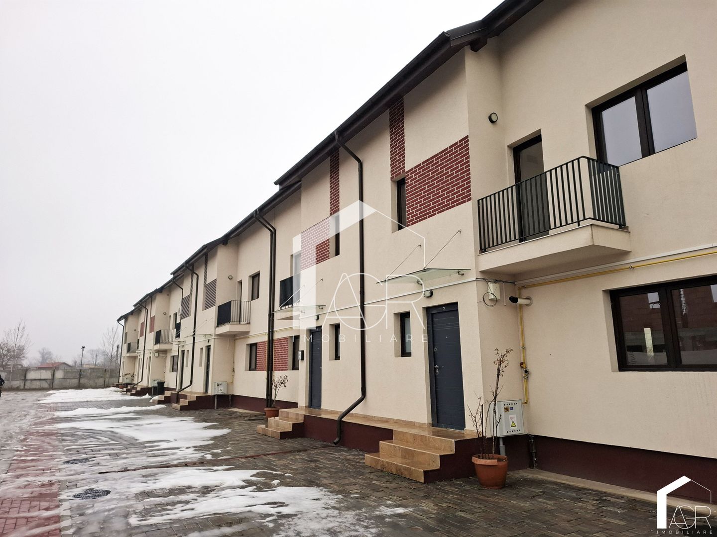 Casa P+1E+M, cu 5 camere, zona Rudului - Poză 17