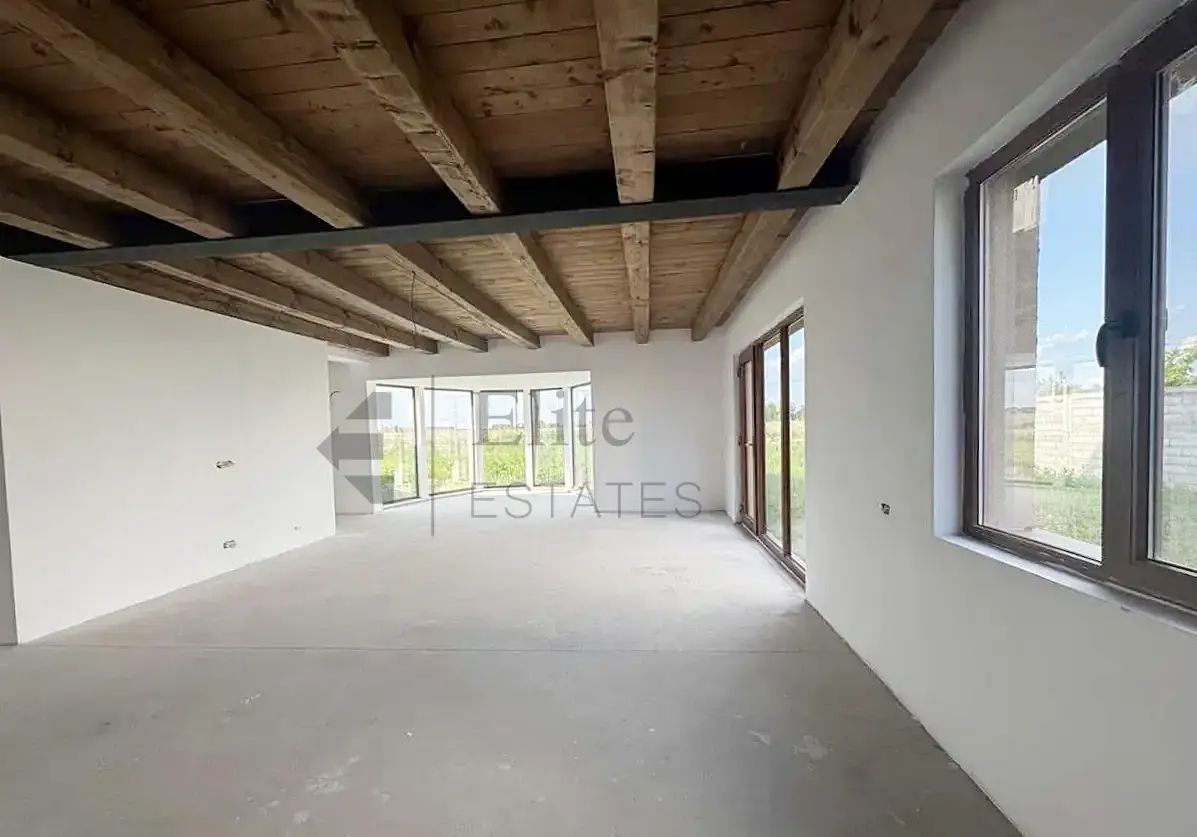 Casa spatioasa 6 camere cu 652 mp teren in Nojorid - Poză 5