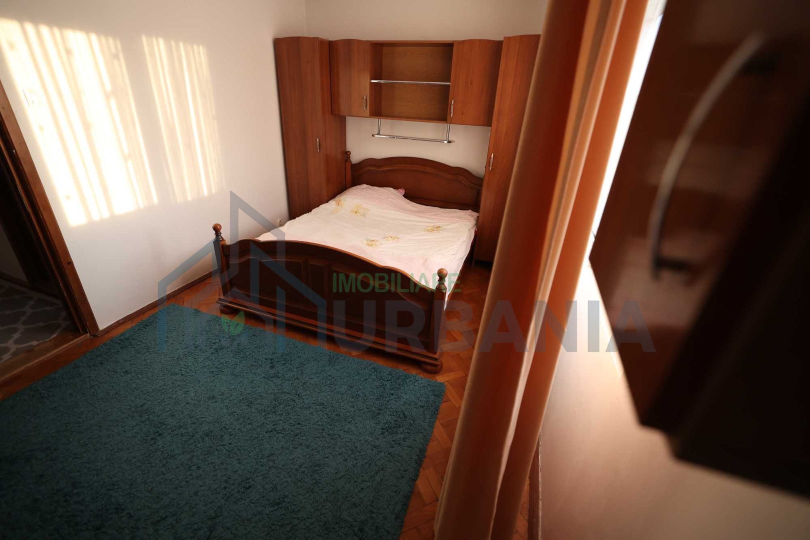 Închiriez apartament cu 2 camere PODU ROȘ - Poză 2