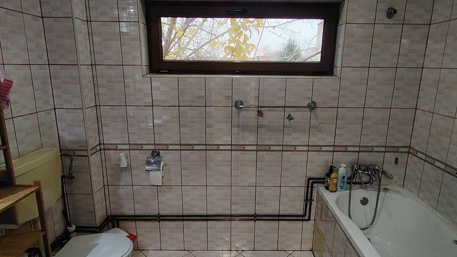 Vilă spațioasă P+1+M cu curte și garaj – Colentina - Poză 10