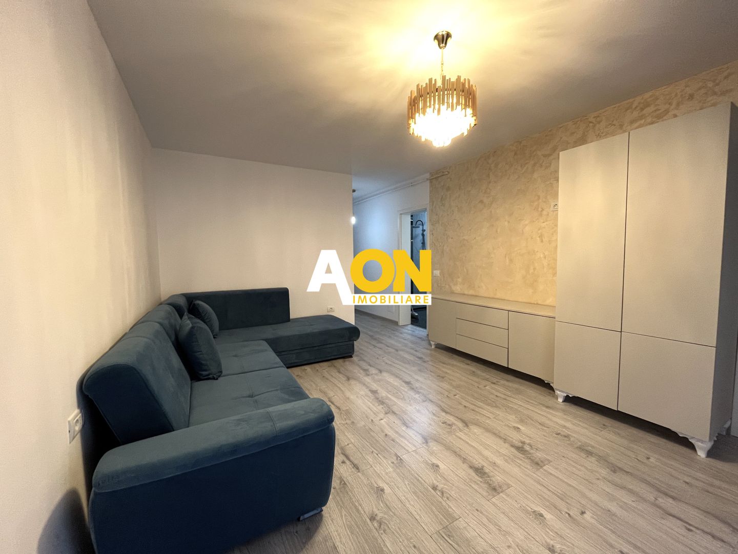 Apartament 2 Camere, Etaj Intermediar, Zona Schit - Poză 2