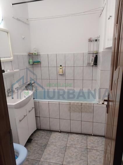 Apartament 3 camere, semidecomandat, Podu Roș – 5 minute de Palas. Liber imediat. - Poză 12