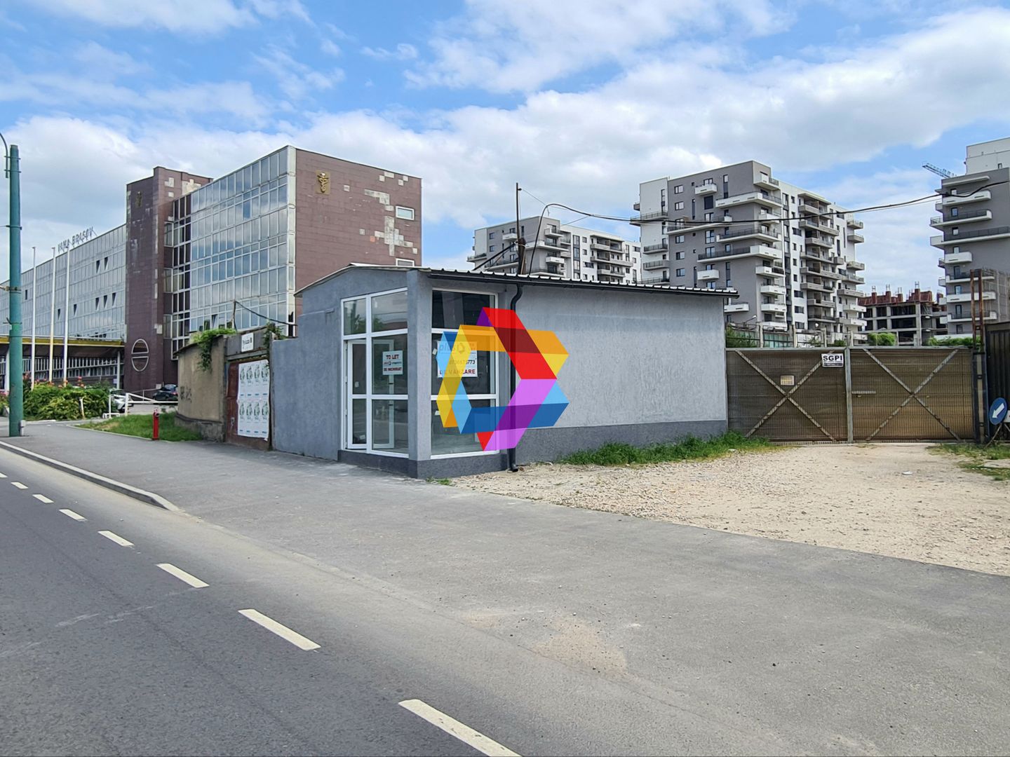 Spațiu de vânzare Brașov - 28 mp cu trafic auto intens - Poză 3