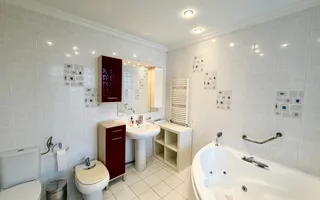 Vilă cu curte mare și piscină – ideală pentru familie, Pipera - Poză 27