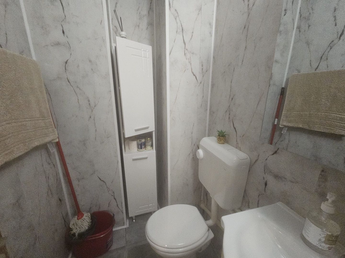 Apartament 4 camere, etaj 1 – Exercițiu, lângă Poștă - Poză 10