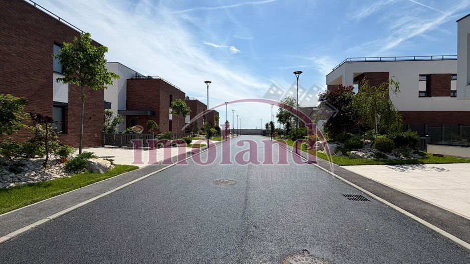 Marina Snagov - Vanzare - Vila NOUA - 5 camere - ponton la Lacul Snagov - Poză 34