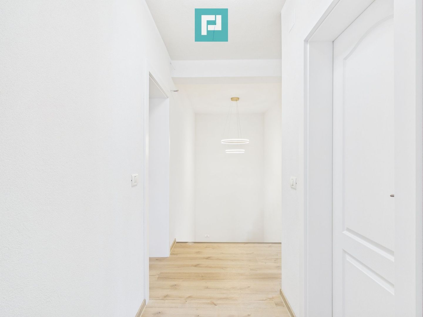 Duplex  -Desing Mediteranean  Dumbrăvița - Poză 16