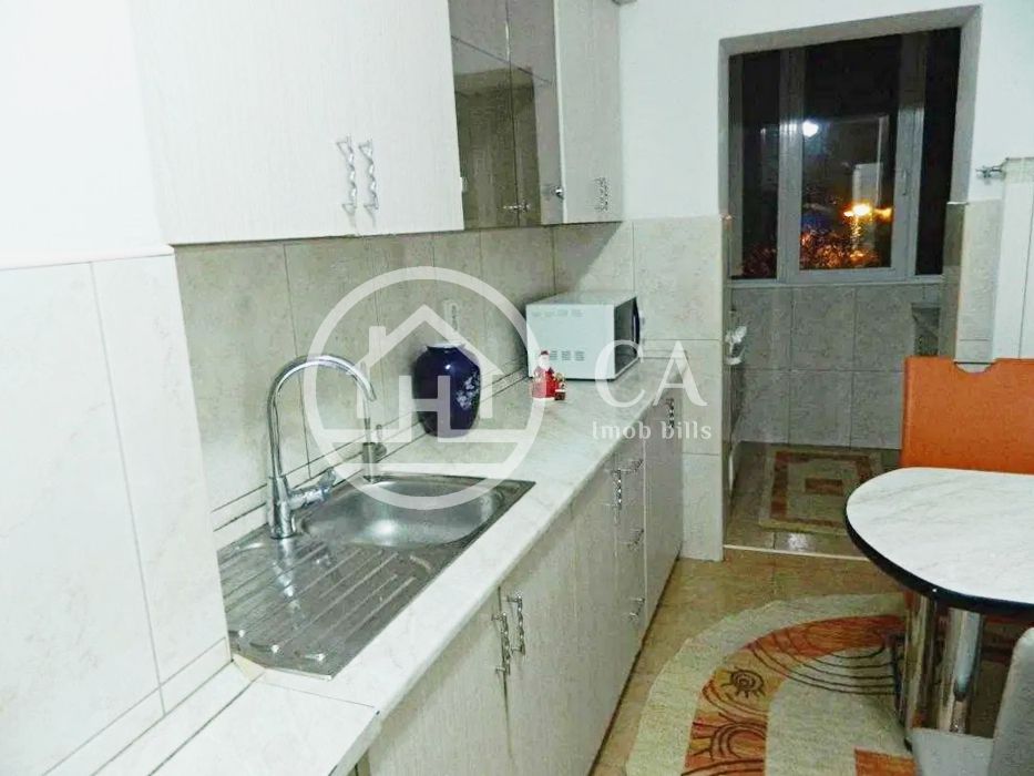 Apartament cu 3 camere de inchiriat in zona Rogerius, Oradea - Poză 6