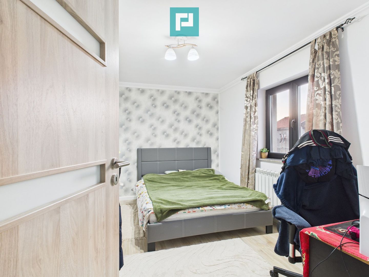 Casă cu 3 camere, P+1–Giarmata - Poză 15