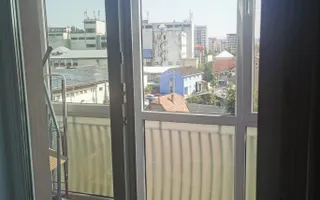 Apartament de vanzare 3 camere , zona de Sud et 4 - Poză 11