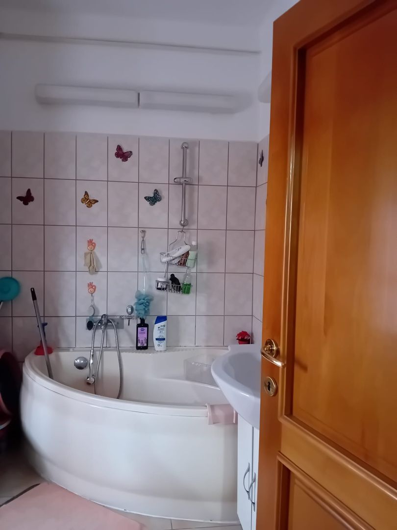 Vanzare apartament 3 camere zona Sebastian sector 5 - Poză 12