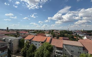 APARTAMENT SPATIOS CU VEDERE PE 2 PARTI - Poză 1