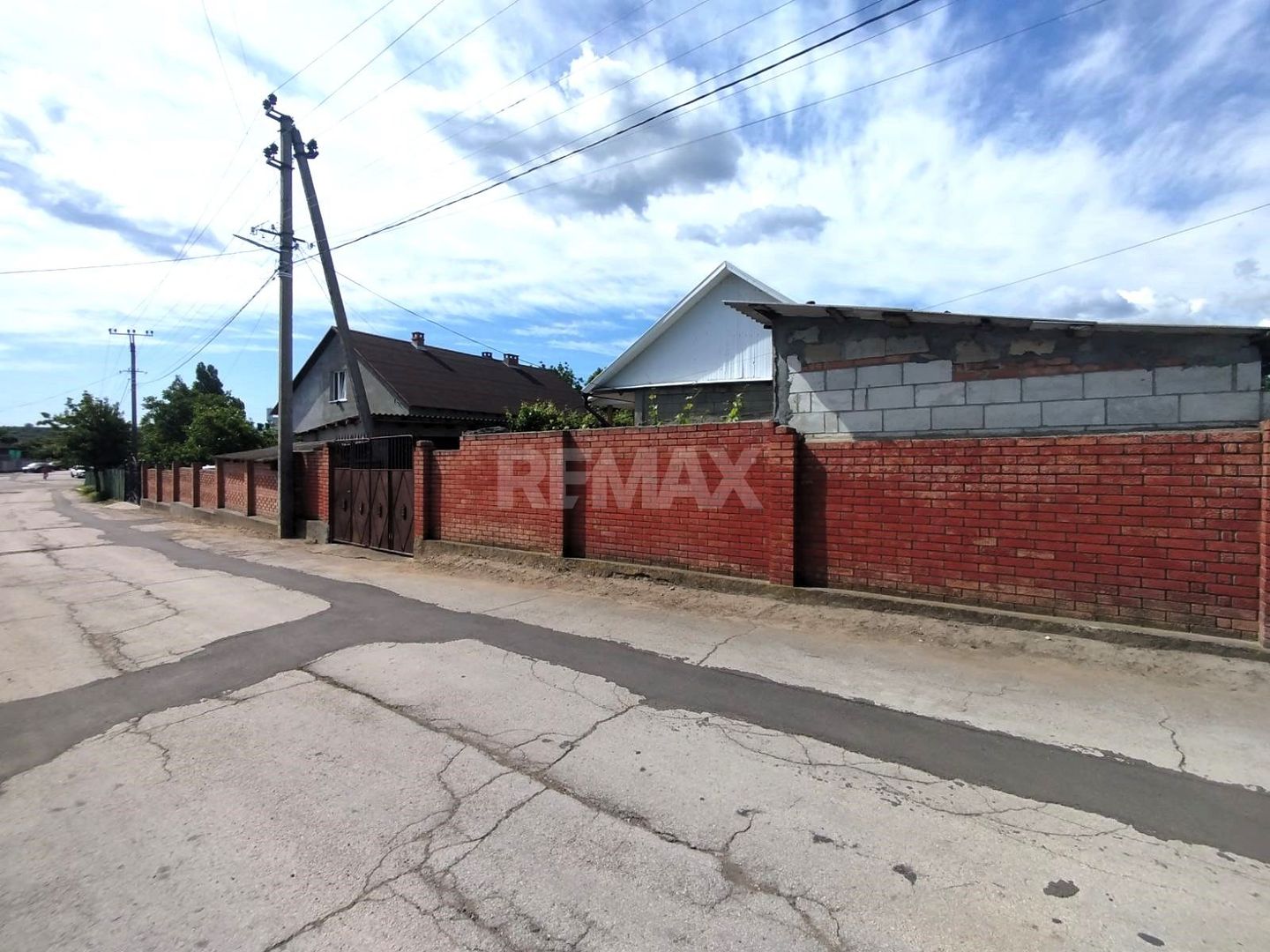 Casă de vânzare – 4 camere | 119 m² | 8,5 ari Țînțăreni R-ul Anenii Noi - Poză 2