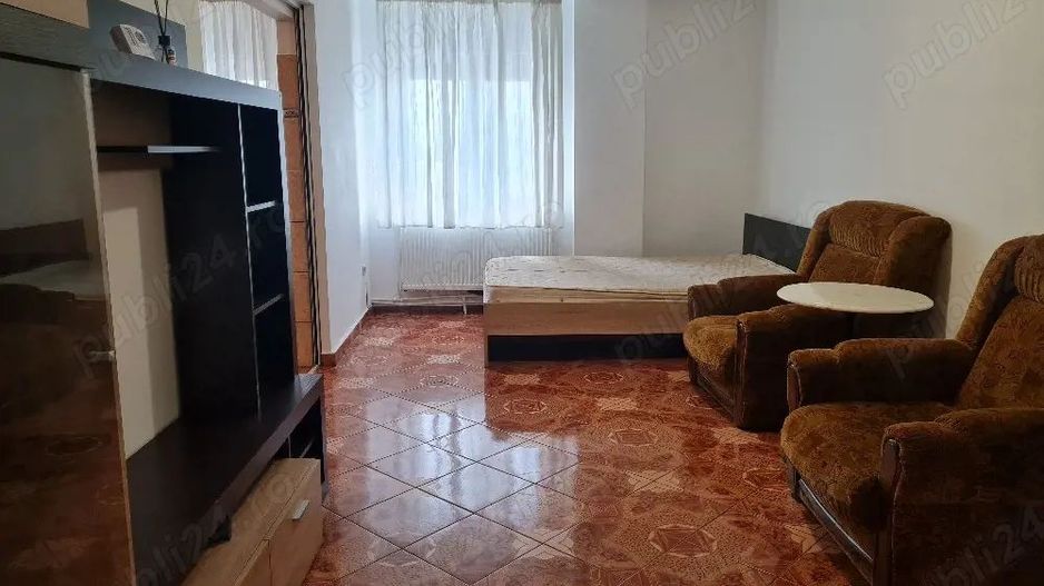 SE VINDE AP 3 CAM - REPER - HOTEL CRISTAL - Poză 5