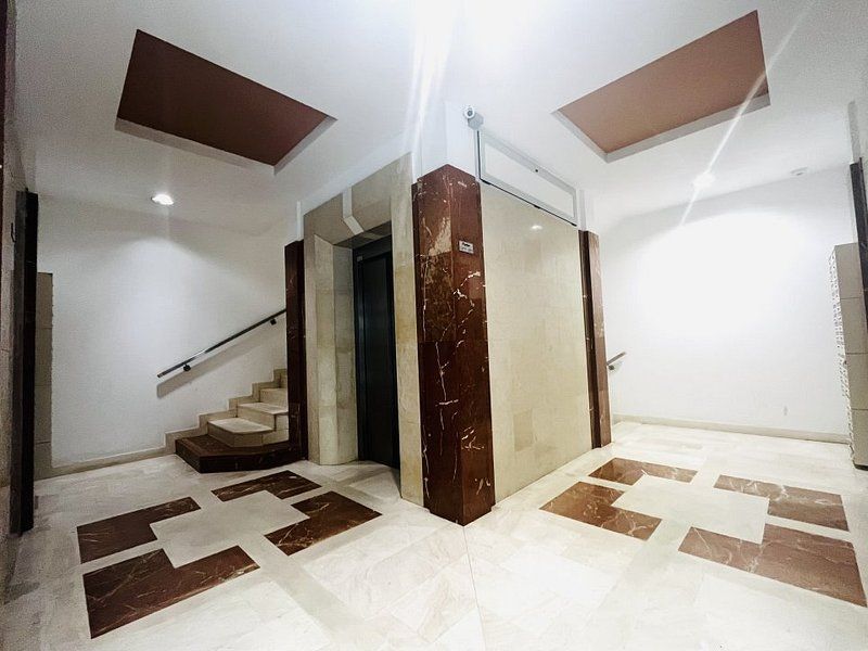 Penthouse cu 4 camere, terasa 132 mp, zona Torontalului - Poză 16
