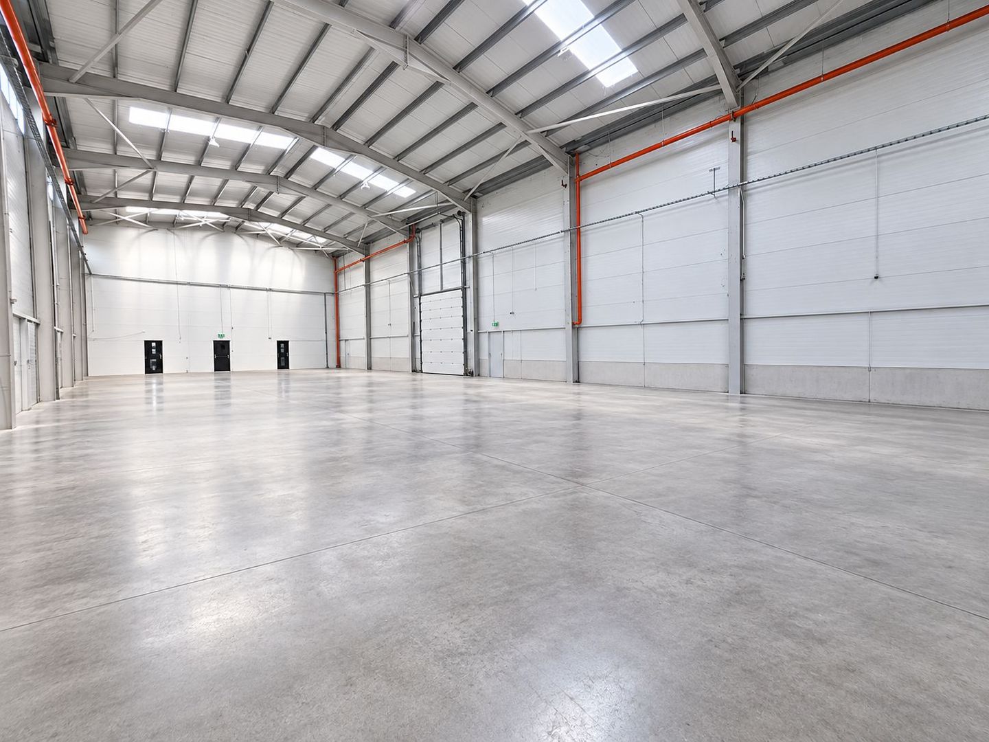 Hală industrială de închiriat | 729 mp depozitare + 474 mp birouri - Poză 3