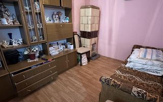 Apartament la casa zona ultra centrala cu teren de 122 mp - Poză 2