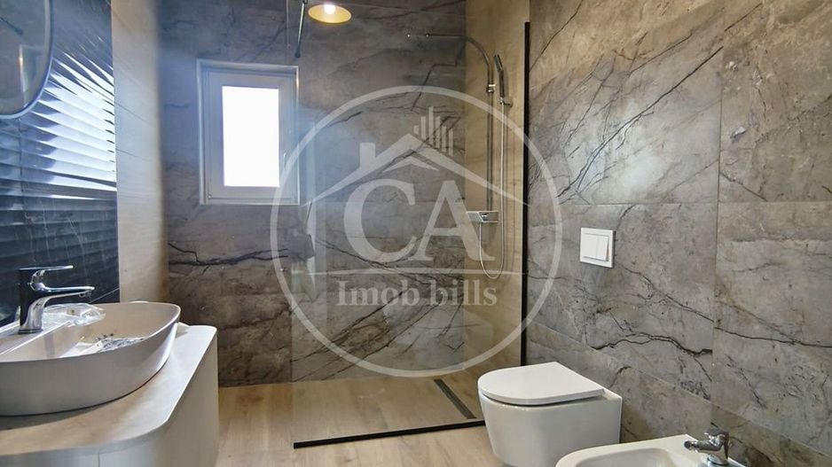 Casa de vanzare cu 4 camere si piscina in Cihei, Bihor - Poză 11