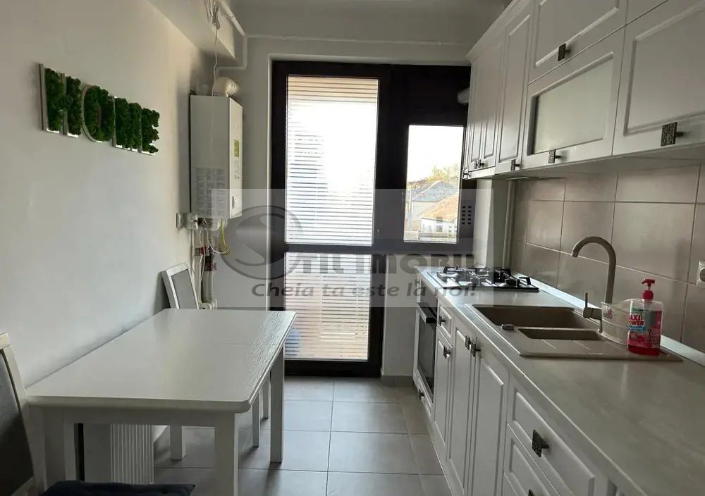 Apartament 1 camera de vanzare Bucium 55 000 euro - Poză 4