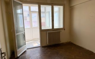 3 camere Piața Mihail Kogălniceanu Ideal locuință sau investiție - Poză 1