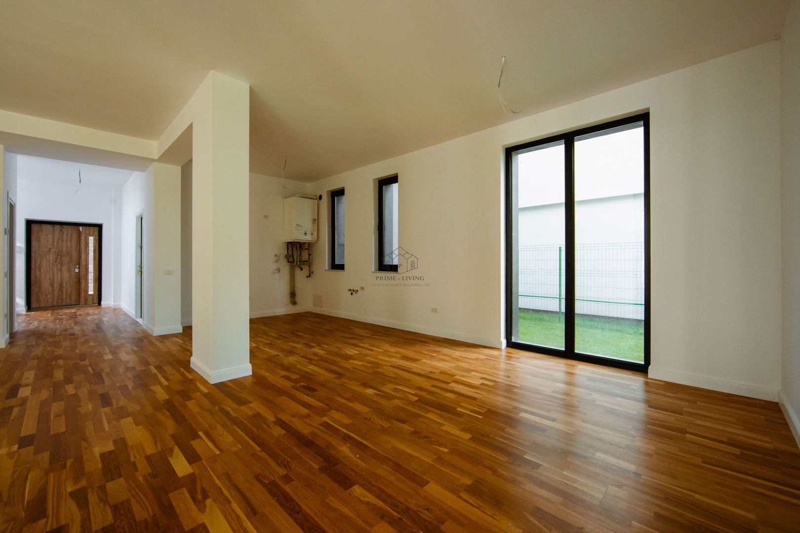 VILA SUPERBĂ CU 4 DORMITOAARE ȘI PISCINA LA INCHIRIERE - Poză 7