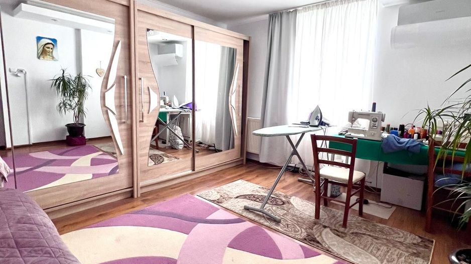 Apartament cu curte 2 camere - Mehala - Poză 1