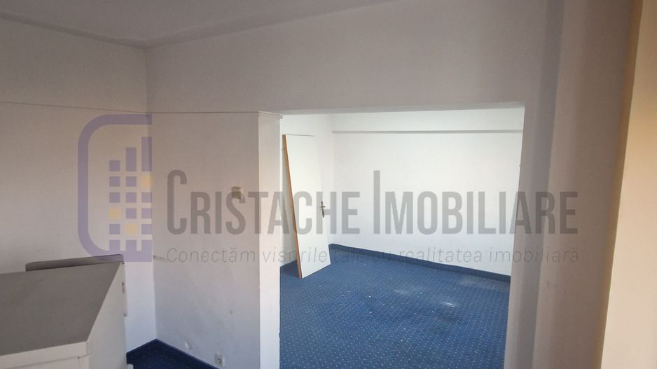 Spatiu comercial-birou. Tineretului, 2 camere decomandat, 67 mp. - Poză 2