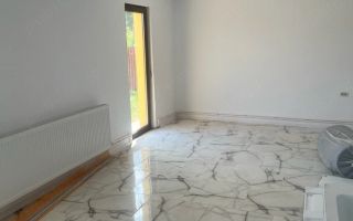 Casa de vânzare în Voinești, construcție din cărămidă termoizolantă - Poză 5