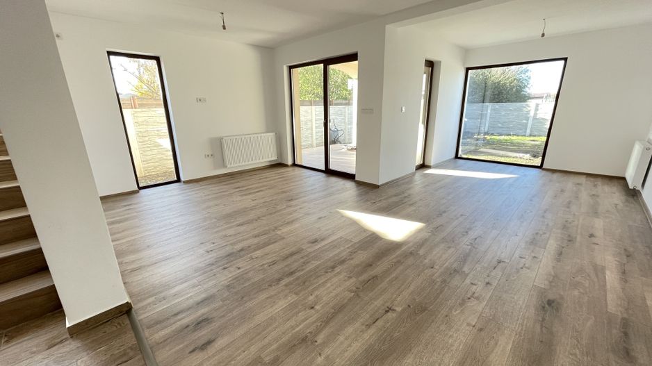 Duplex frumos si spatios in Dumbravita - Poză 1