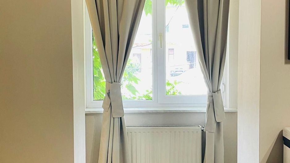 Birou ultracentral, pe Revoluției cu acces direct din pasaj - Poză 3