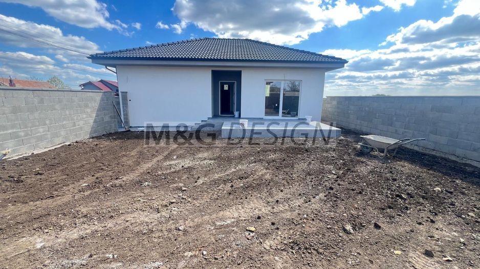 Casă individuală  3 camere Sanandrei - Poză 2