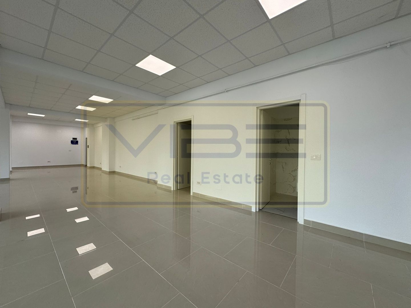 Spatiu office / comercial Valea Lupului - Strada Garoafei - Poză 6