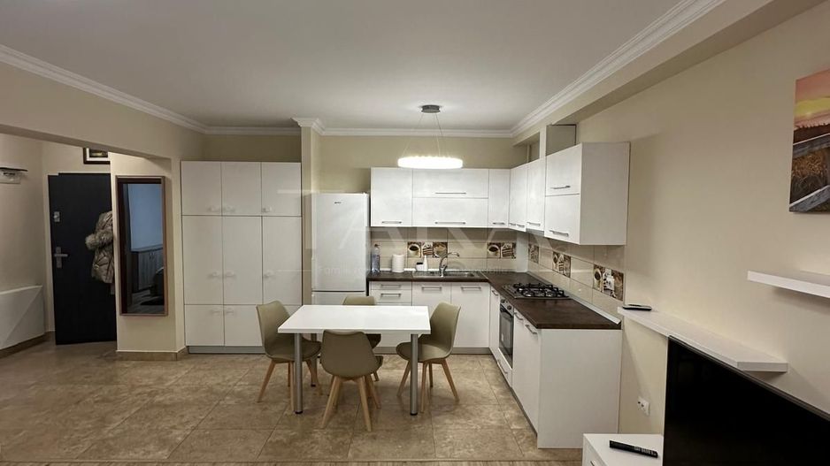 Apartament cu 3 Camere în Buna Ziua - Poză 3